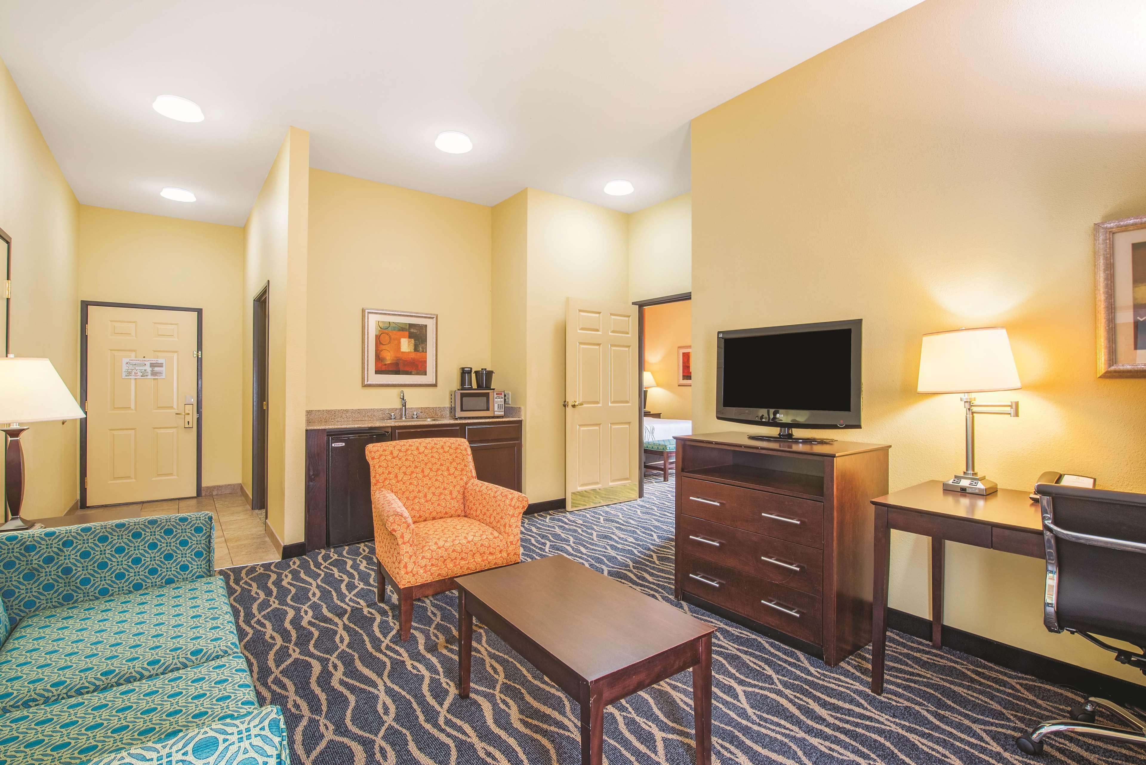 La Quinta By Wyndham Tulsa Airport / Expo Square Hotel Eksteriør billede